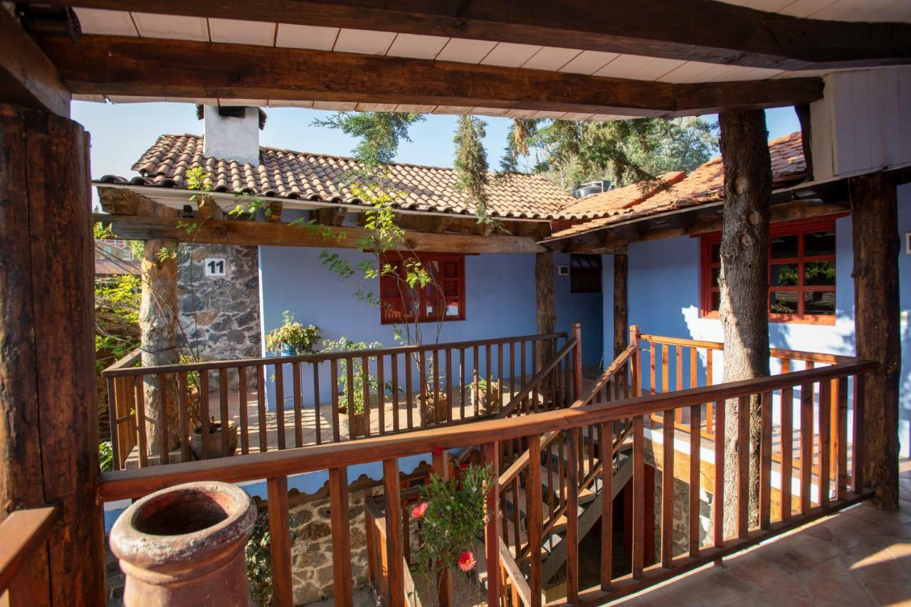 Отель La Casa Azul Huasca & Restaurante La Terraza Уаска-де-Окампо Экстерьер фото